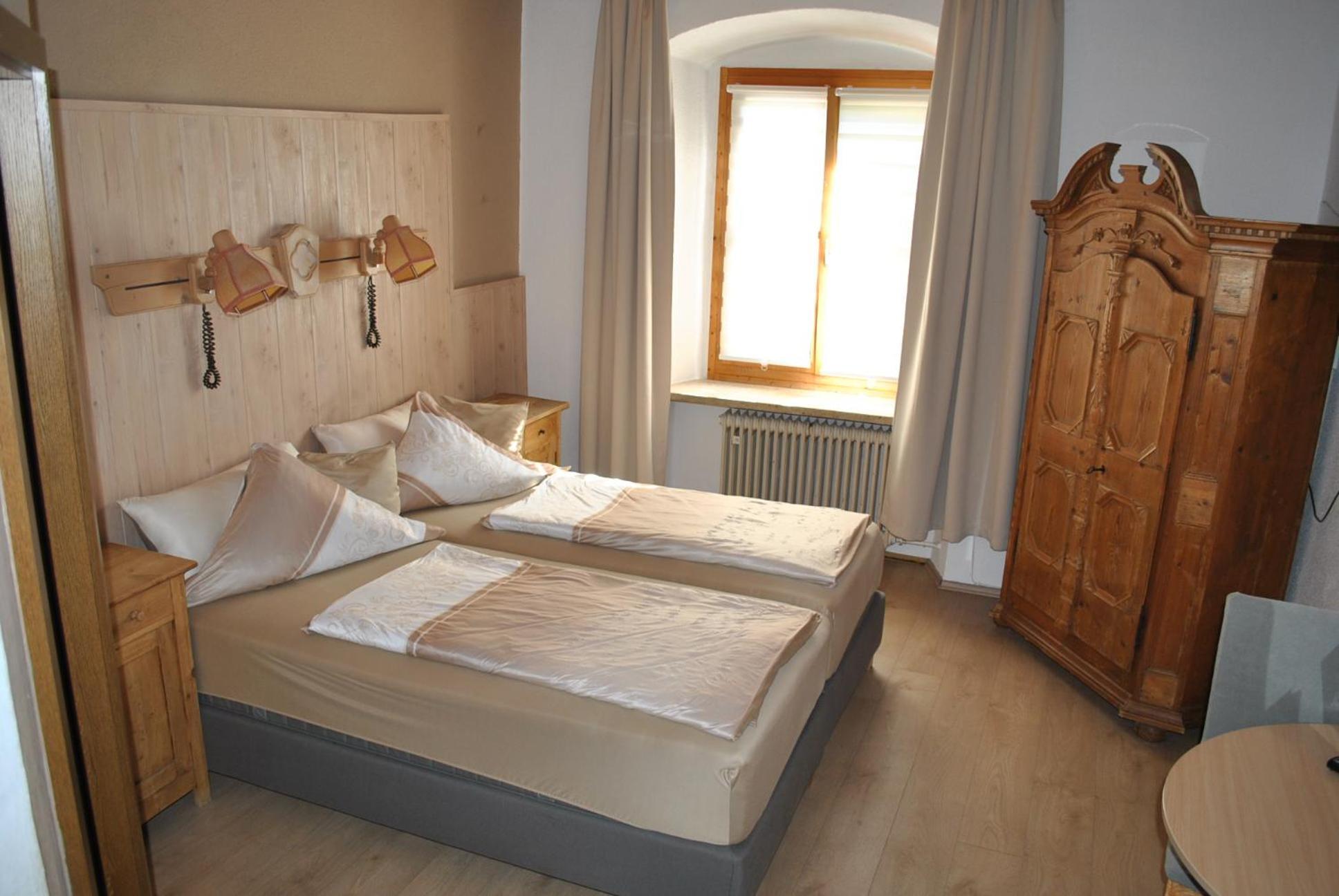 Hotel Pension Schwarzer Adler Nabburg Exterior foto